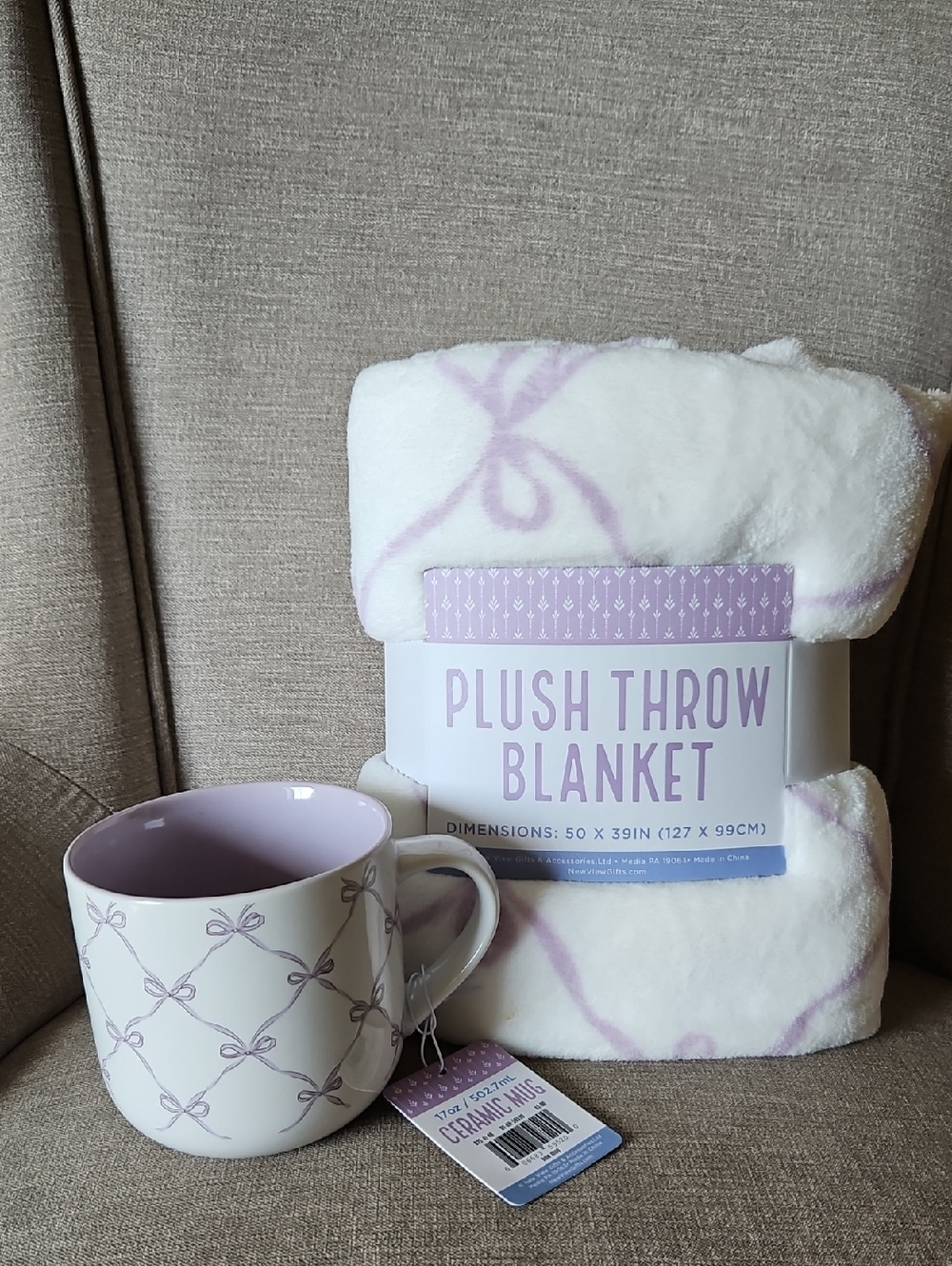 Plush Bow Throw Blanket & Mug